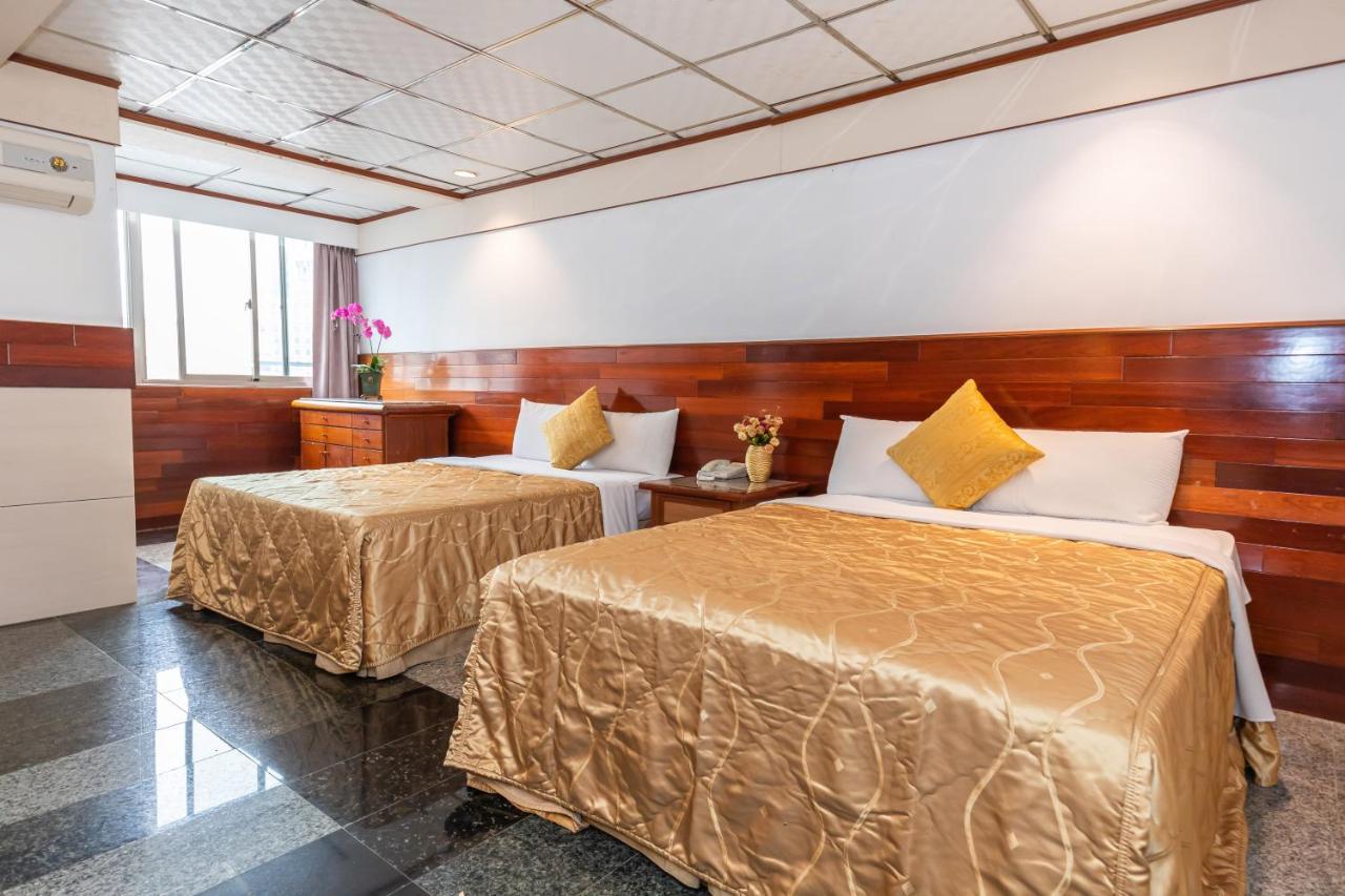 Yi Pin Business Hotel Таоюань Екстер'єр фото
