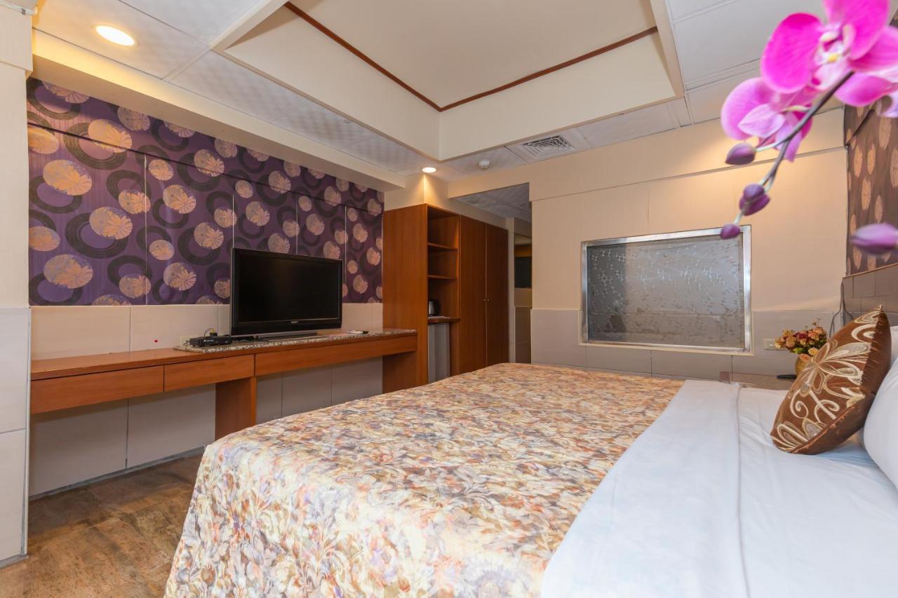 Yi Pin Business Hotel Таоюань Екстер'єр фото