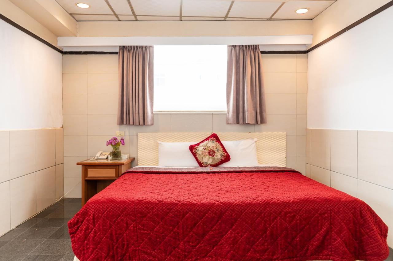 Yi Pin Business Hotel Таоюань Екстер'єр фото