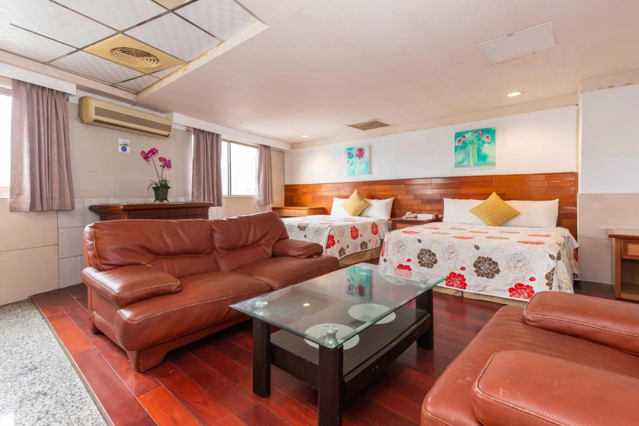 Yi Pin Business Hotel Таоюань Екстер'єр фото
