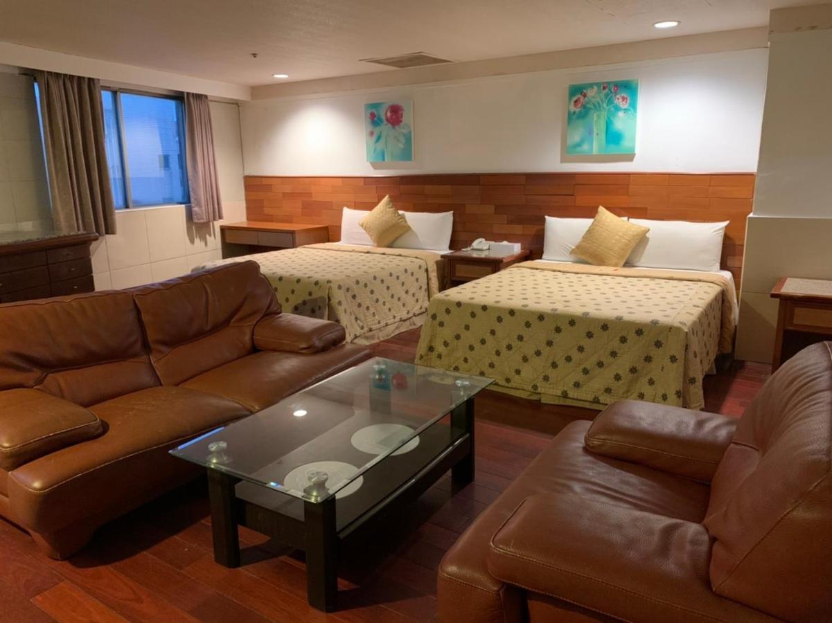 Yi Pin Business Hotel Таоюань Екстер'єр фото